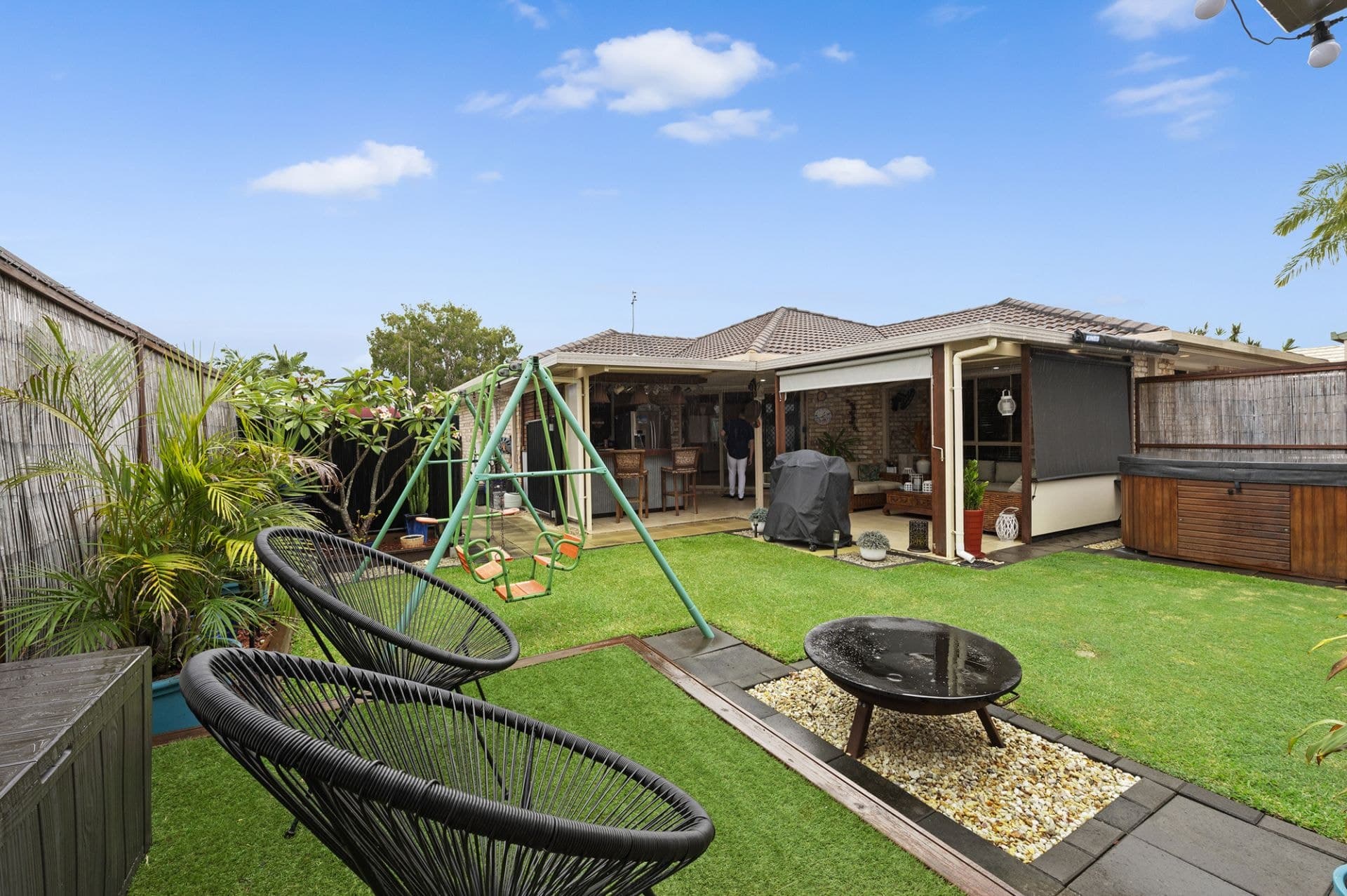 105 Monterey Keys Drive, Helensvale - Thumbnail 5