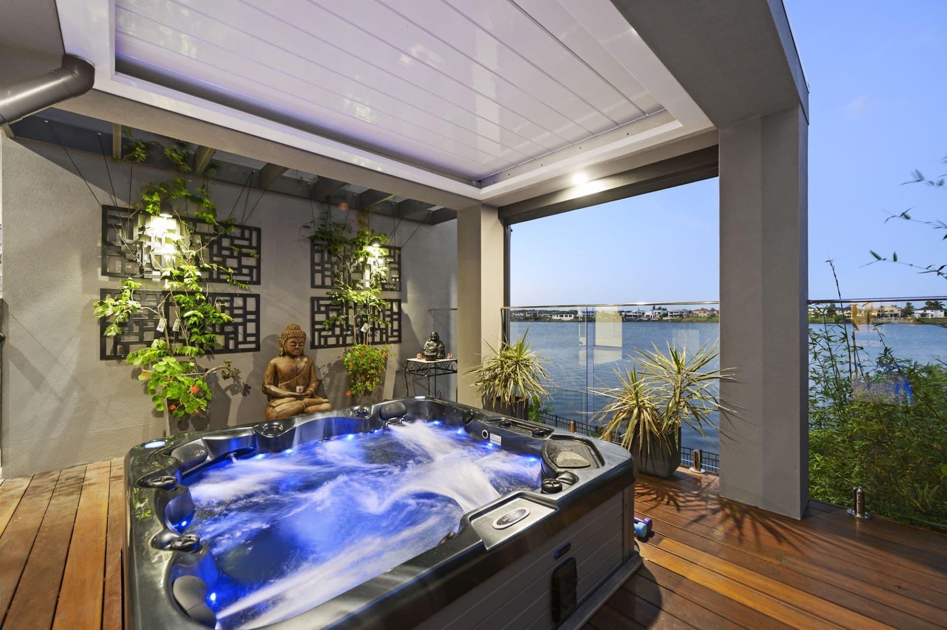 124 Sir Bruce Small Boulevard, Benowa Waters - Thumbnail 8