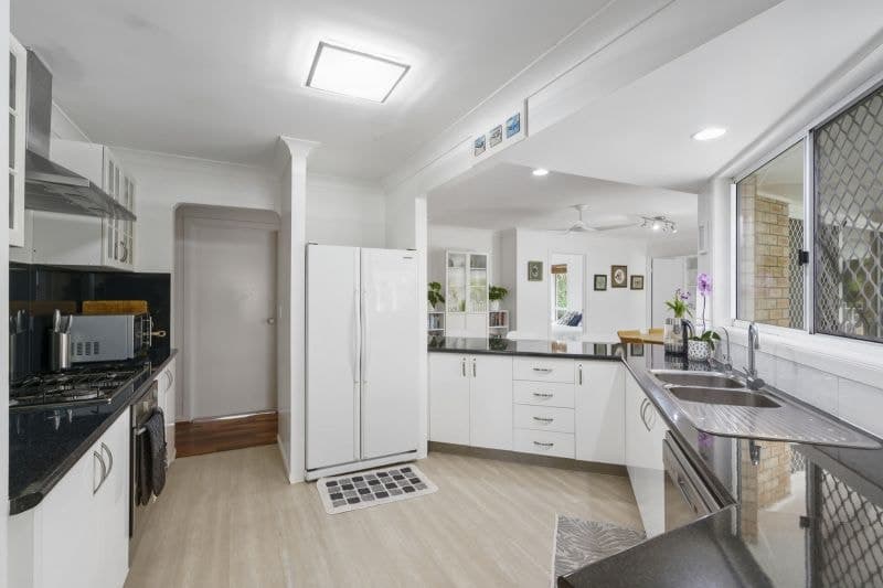 29 Hastings Crescent, Carrara - Thumbnail 7