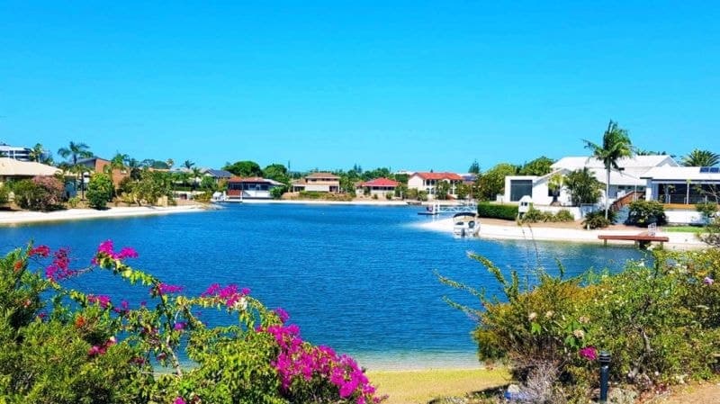 7 La France Court, Mermaid Waters - Thumbnail 3