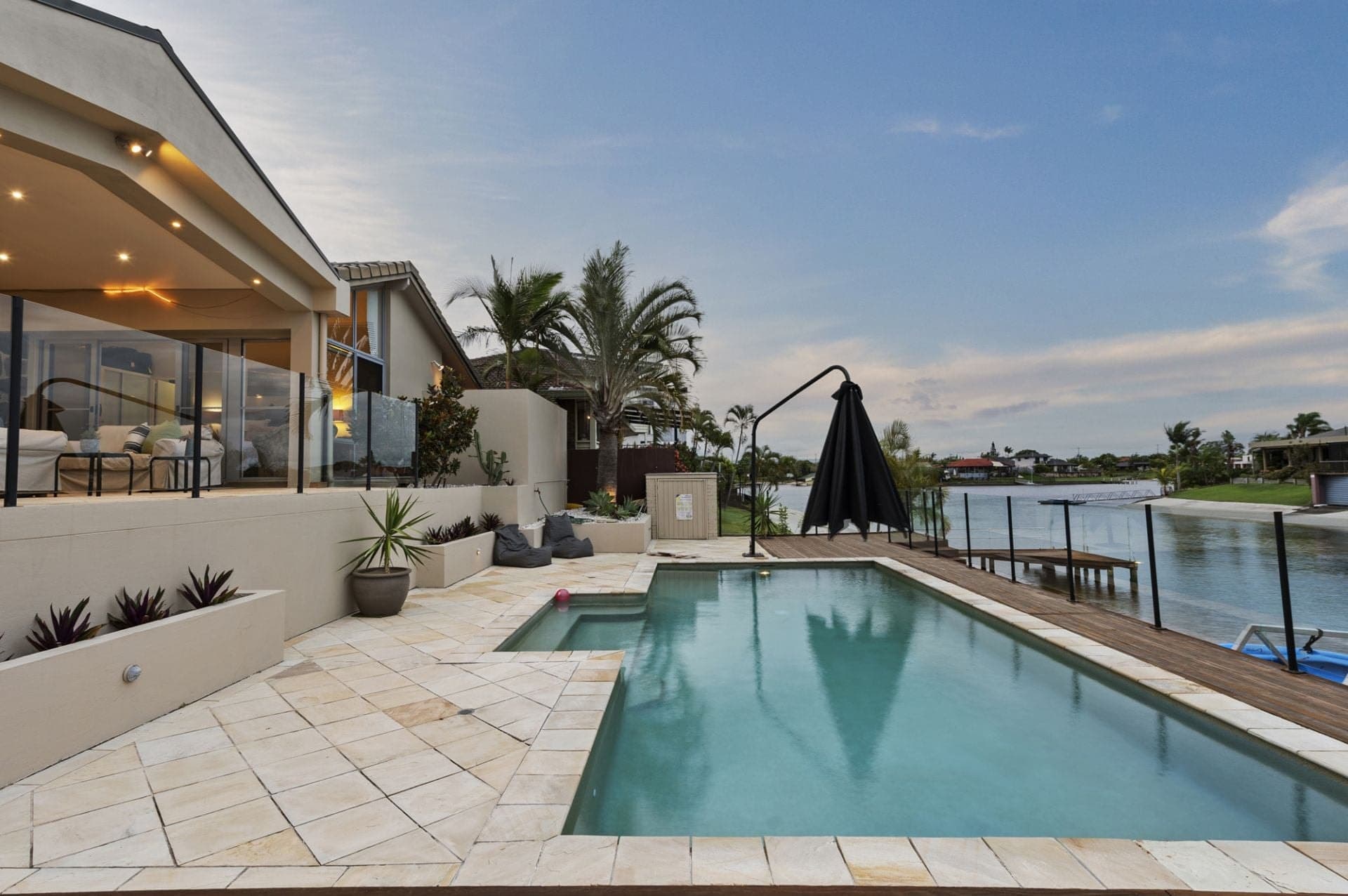 23 Delungra Street, Broadbeach Waters - Thumbnail 4
