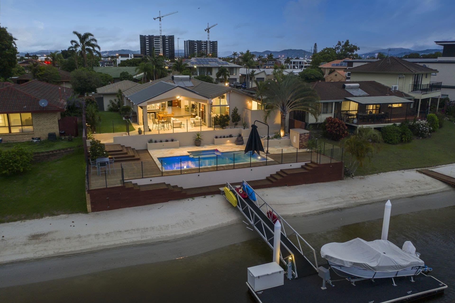 23 Delungra Street, Broadbeach Waters - Thumbnail 7