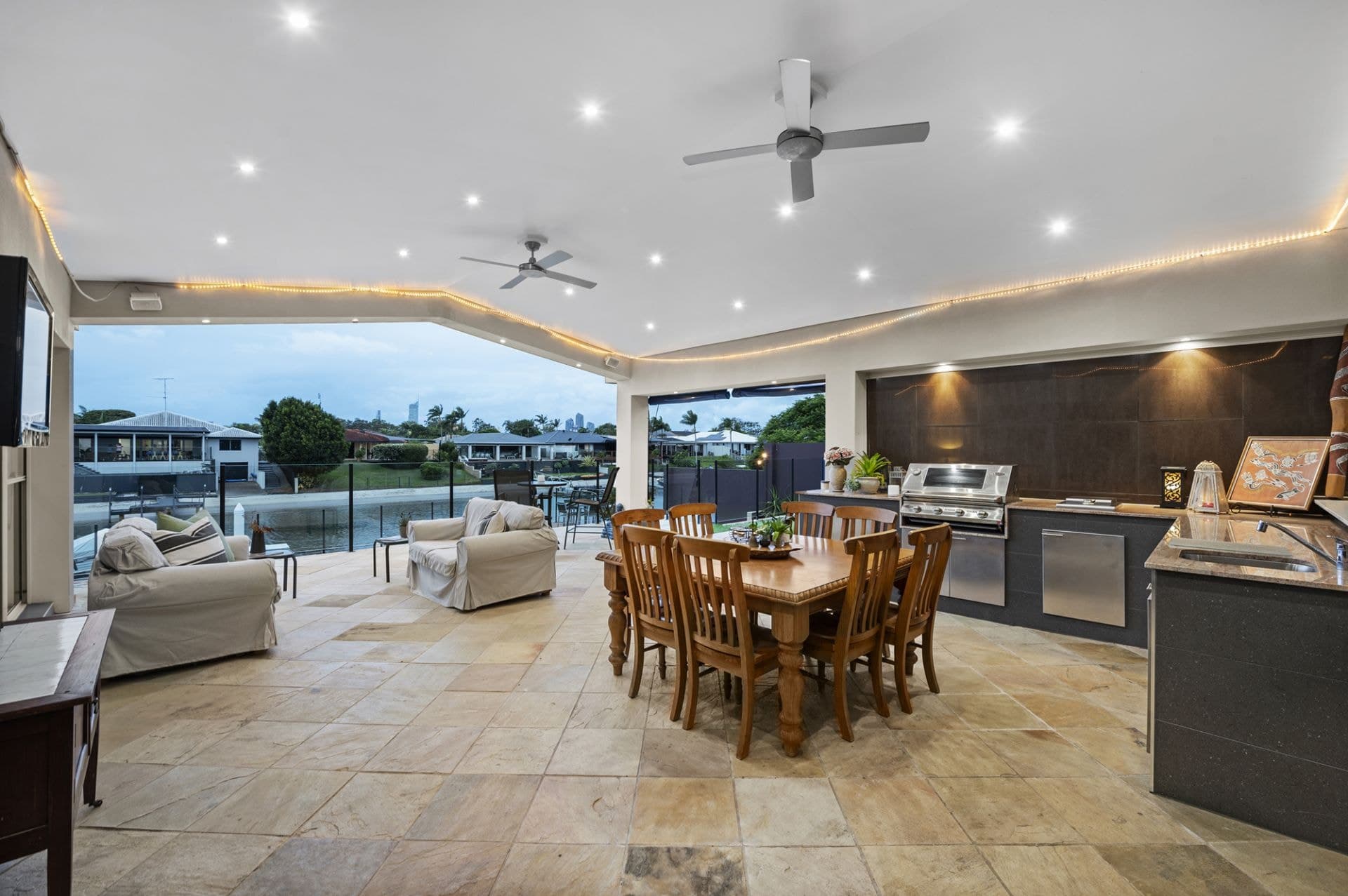 23 Delungra Street, Broadbeach Waters - Thumbnail 8