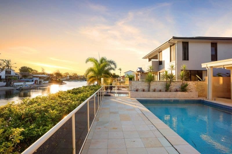 4 Welby Street, Broadbeach Waters - Thumbnail 3