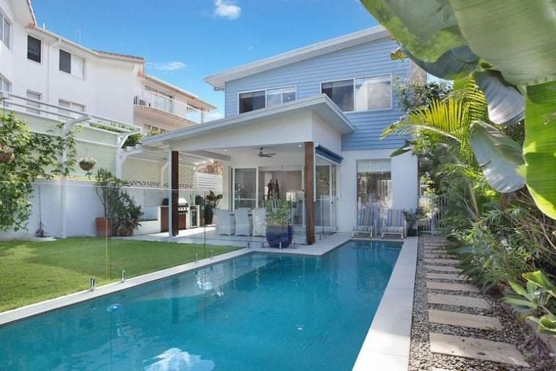 22 Peerless Avenue, Mermaid Beach - Thumbnail 2
