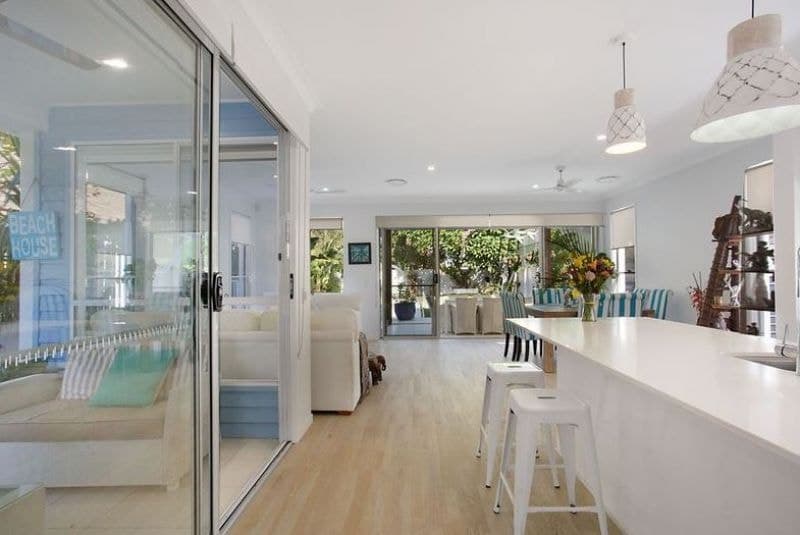 22 Peerless Avenue, Mermaid Beach - Thumbnail 5
