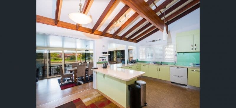 23 Weatherly Avenue, Mermaid Waters - Thumbnail 7