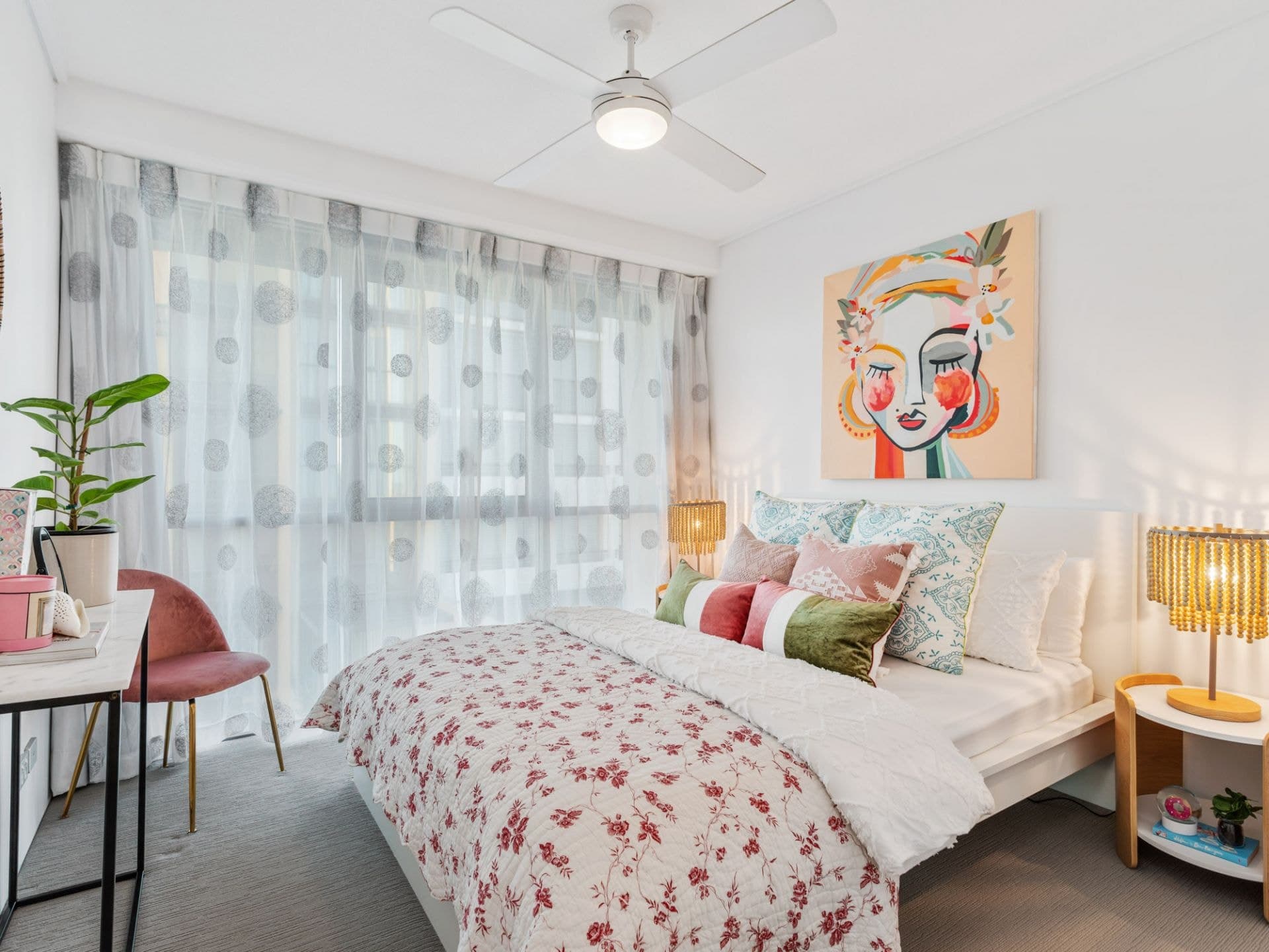 215/105 Scarborough Street, Southport - Thumbnail 4
