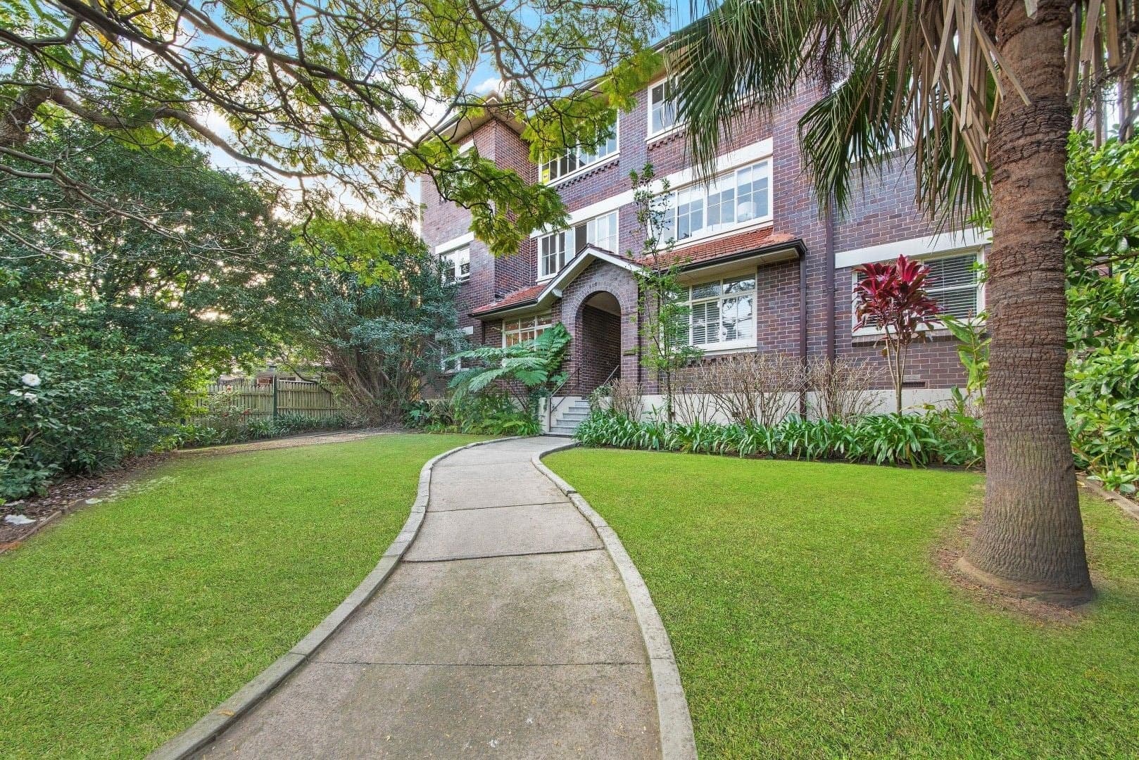 10/100 Kurraba Road, Neutral Bay, Neutral Bay - Image 1