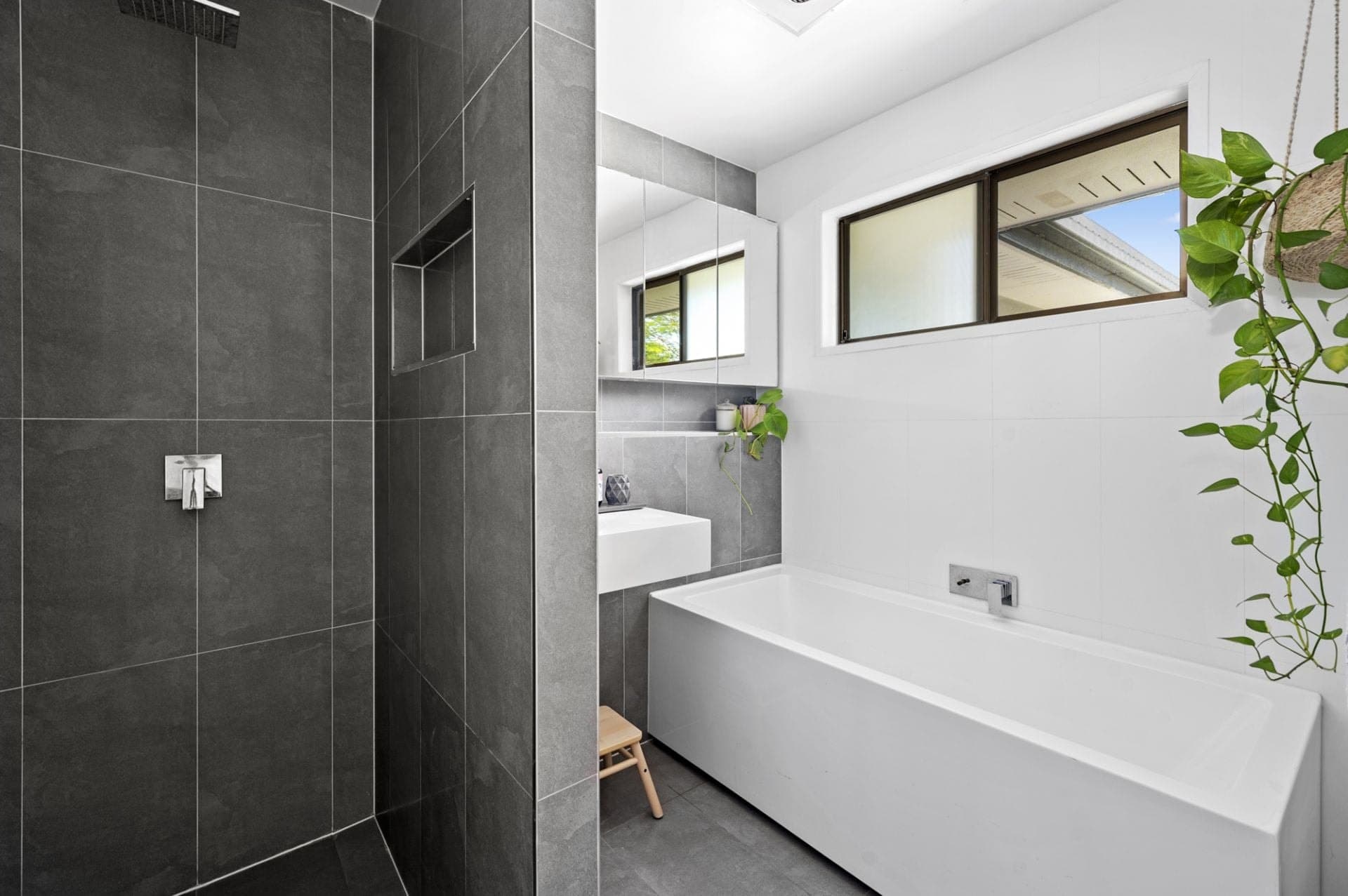8 Metricup Court, Mermaid Waters - Thumbnail 7