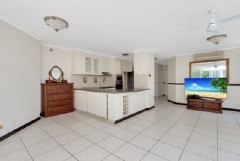 3/15 Brighton Street, Biggera Waters - Thumbnail 3