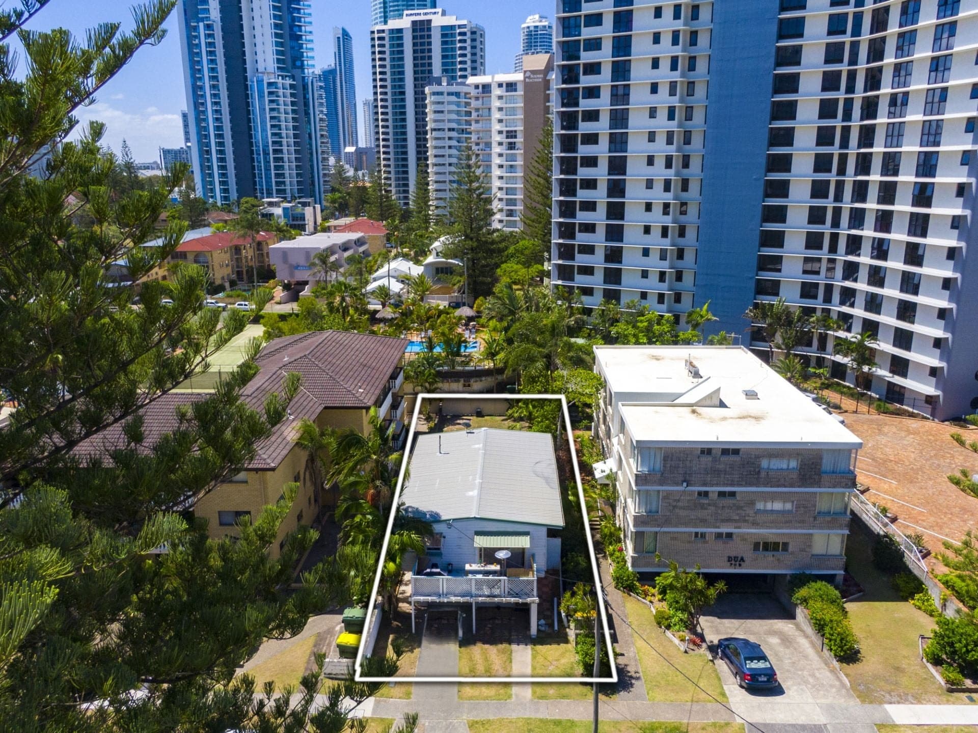 11 Aubrey Street, Surfers Paradise - Thumbnail 8