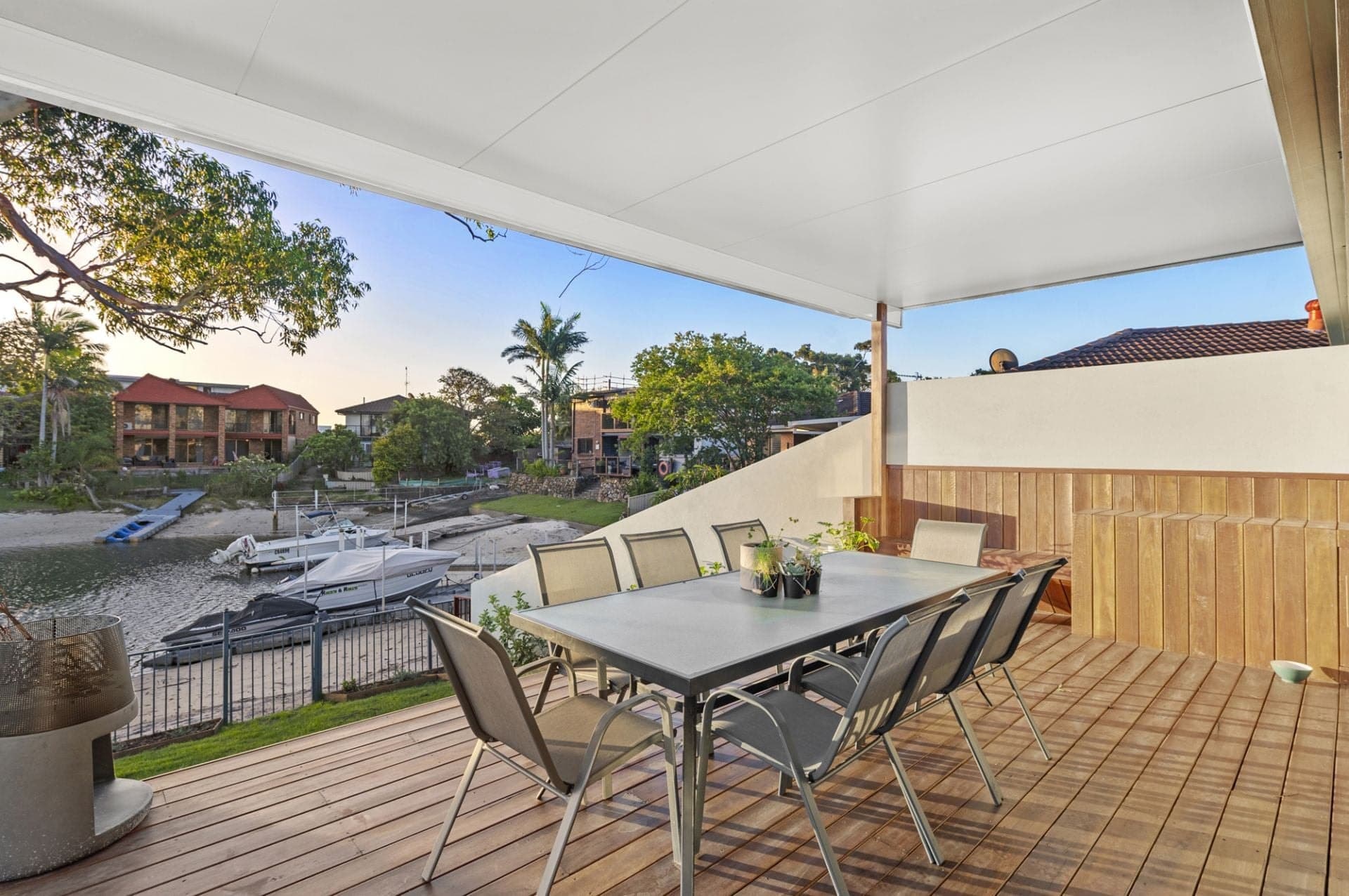 2/8 Inga Avenue, Surfers Paradise - Thumbnail 2