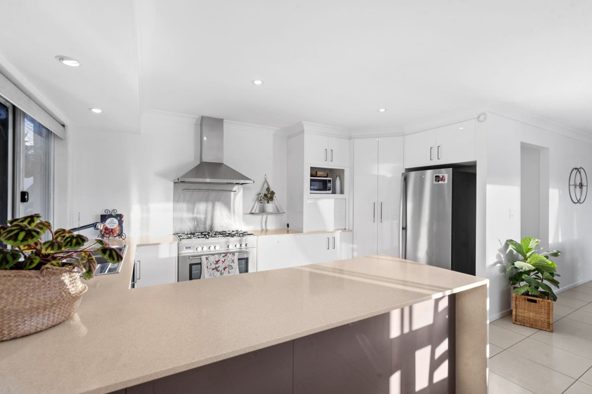 2/8 Inga Avenue, Surfers Paradise - Thumbnail 6