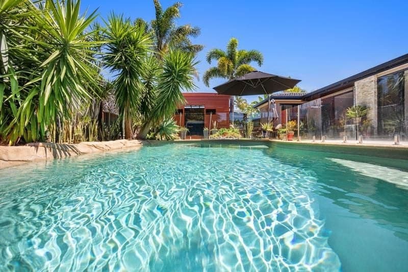 124 Savoy Drive, Broadbeach Waters - Thumbnail 3