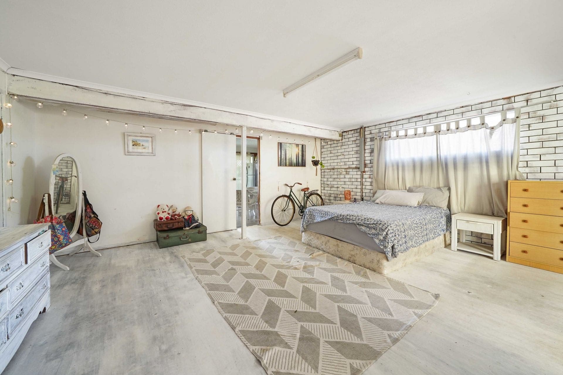 24 Sundowner Court, Mermaid Waters - Thumbnail 5