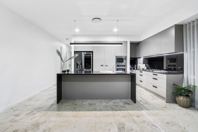 1/23 Illawong Street, Chevron Island - Thumbnail 8