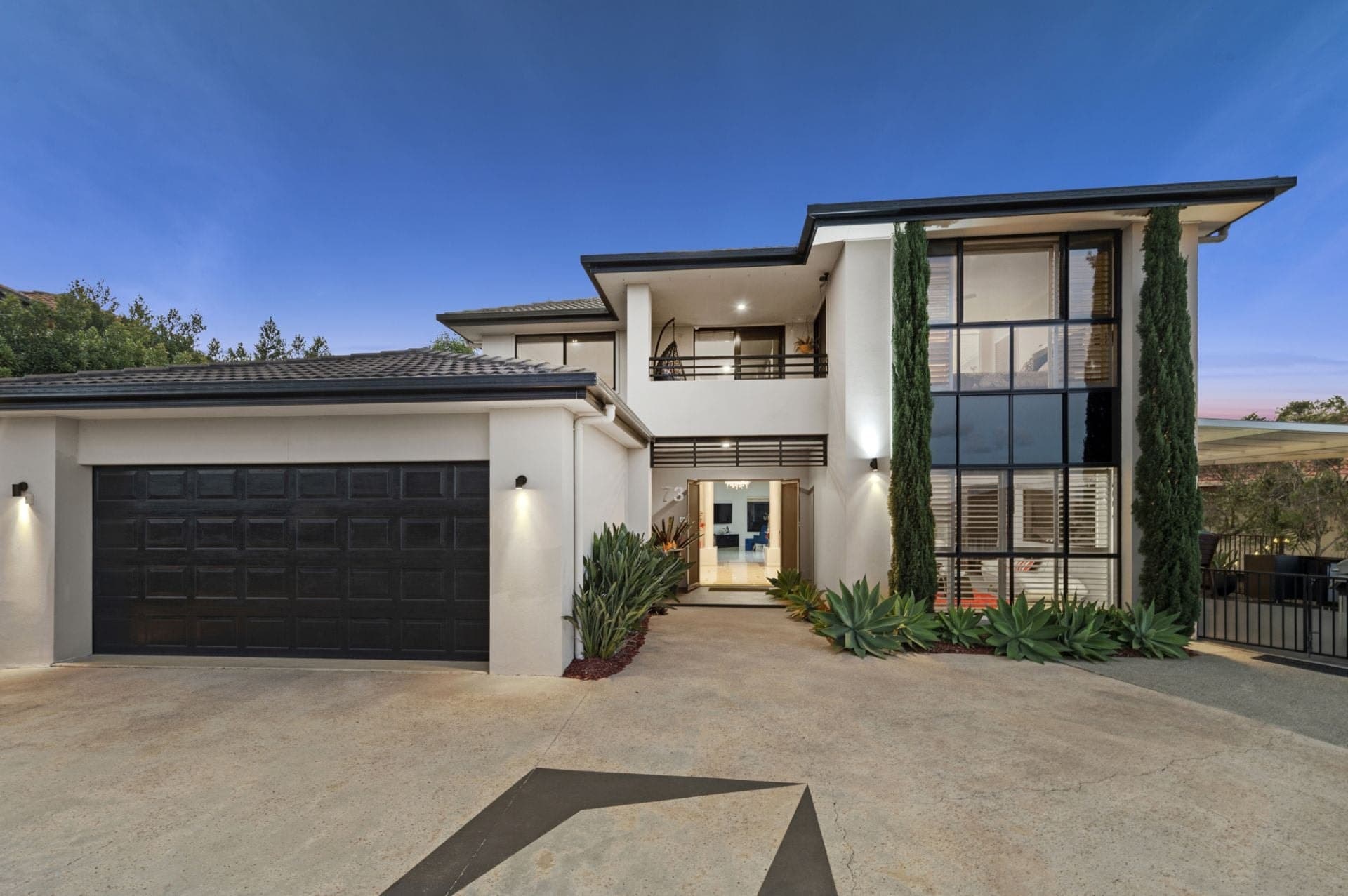 73 Armstrong Way, Highland Park - Thumbnail 2