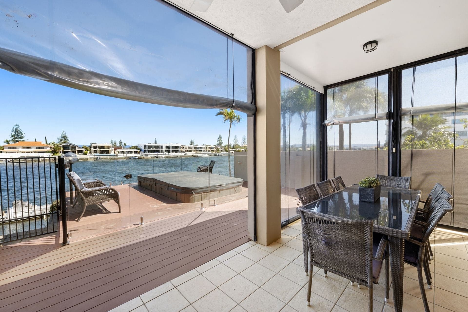 2/37 Paradise Island, Surfers Paradise - Thumbnail 4