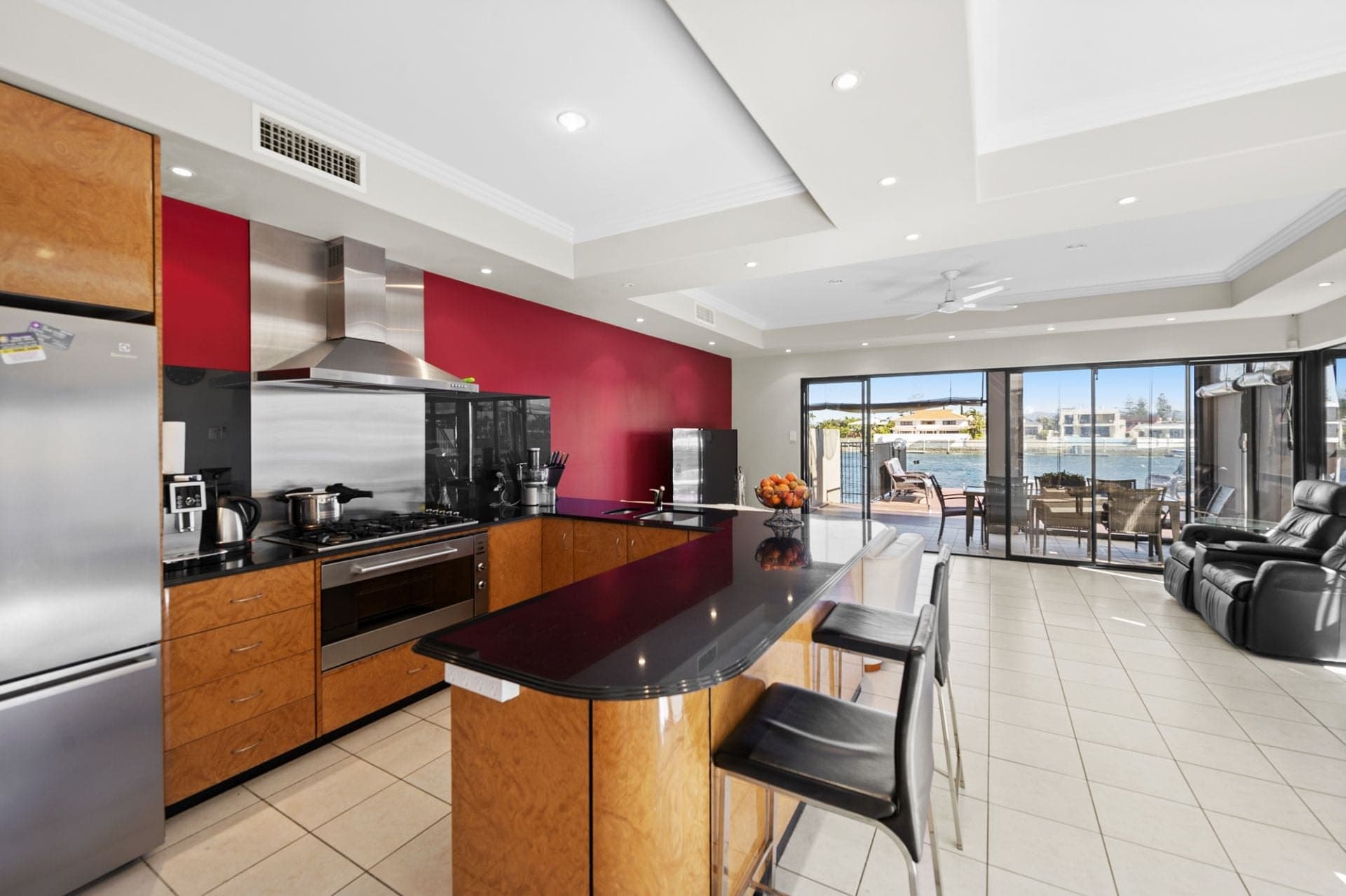2/37 Paradise Island, Surfers Paradise - Thumbnail 5