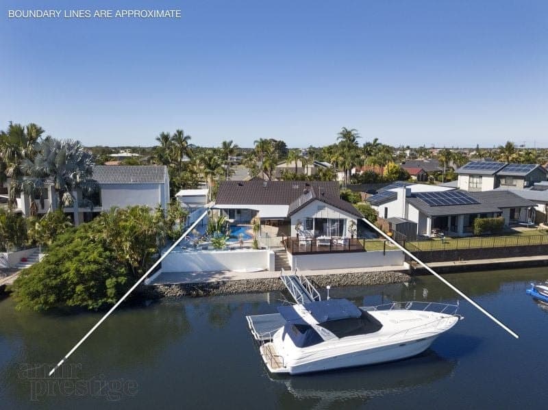 17 Kikori Crescent, Runaway Bay - Thumbnail 2