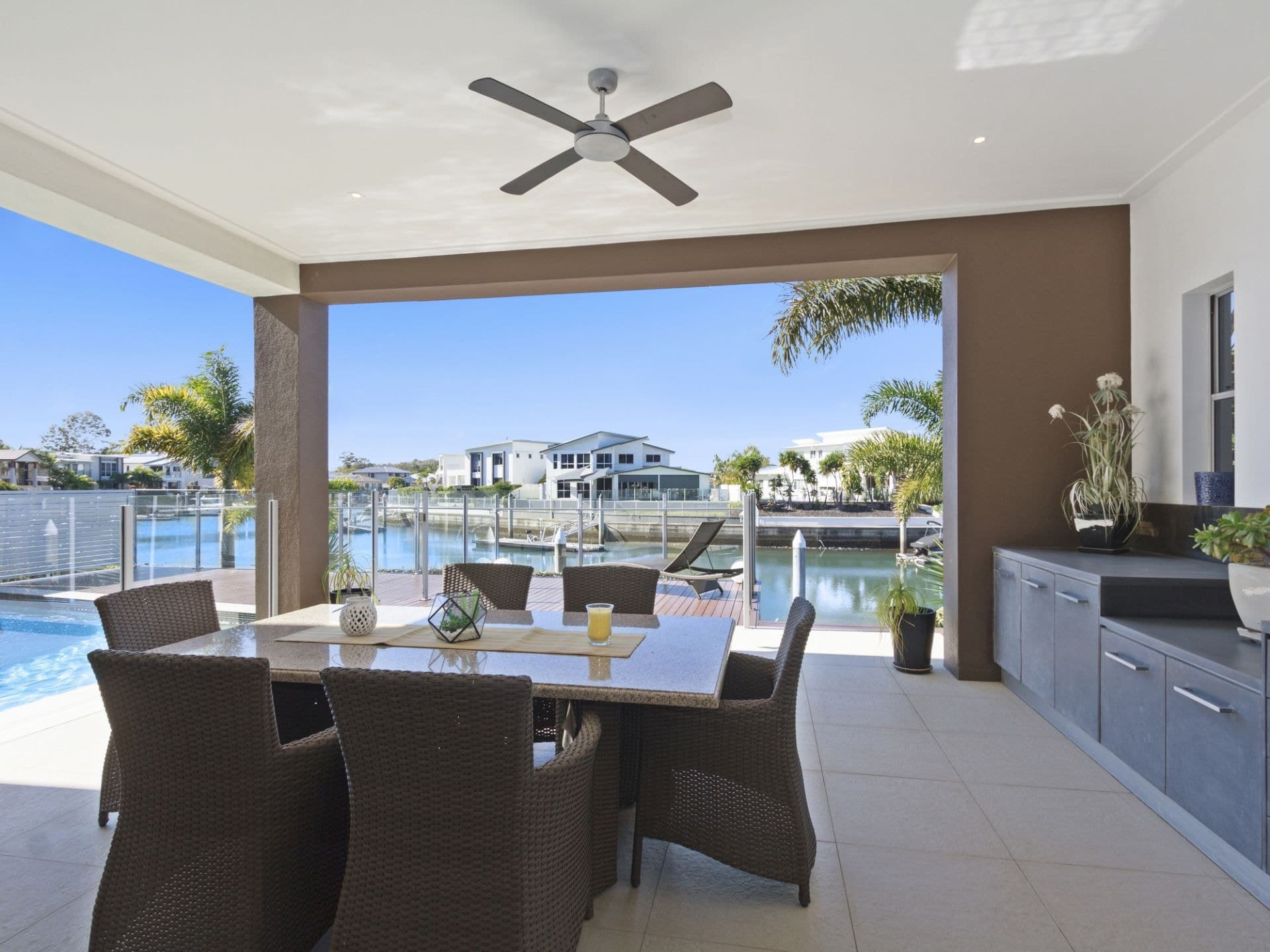 71 Compass Drive, Biggera Waters - Thumbnail 4