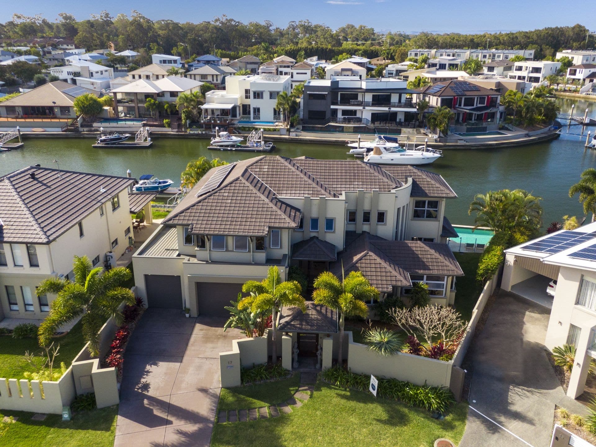 17 Middle Quay Drive, Biggera Waters - Thumbnail 5