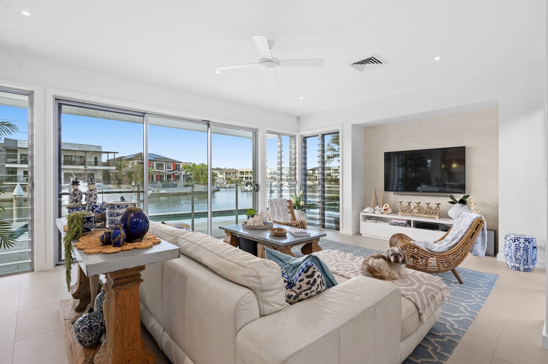 17 Middle Quay Drive, Biggera Waters - Thumbnail 7