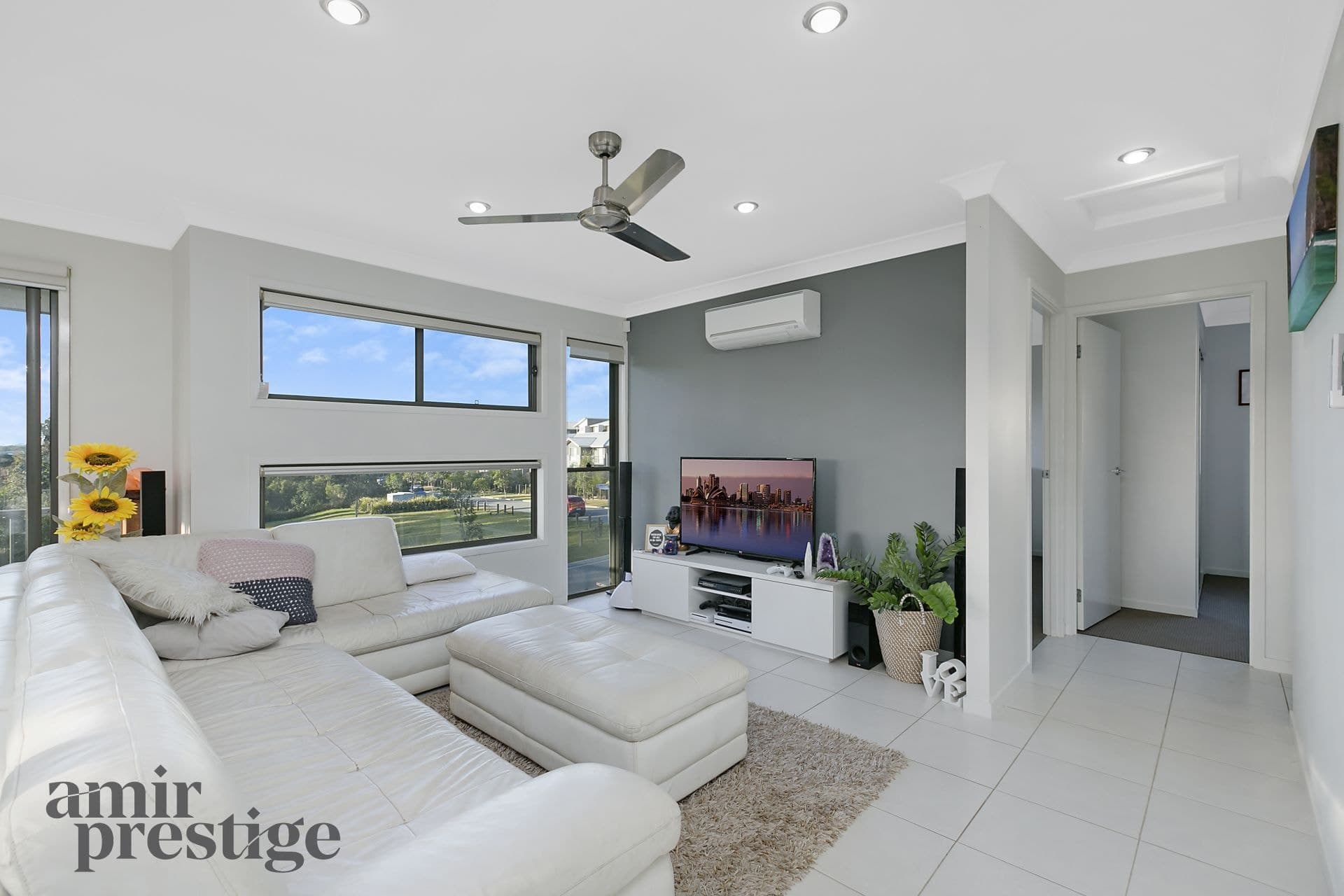 10 Janelle Street, Pimpama - Thumbnail 3