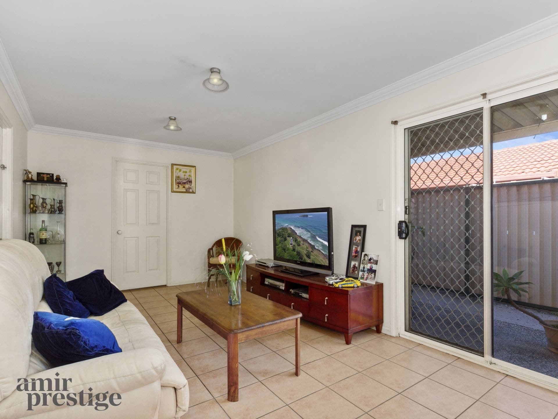 42 Poinsettia Avenue, Runaway Bay - Thumbnail 8
