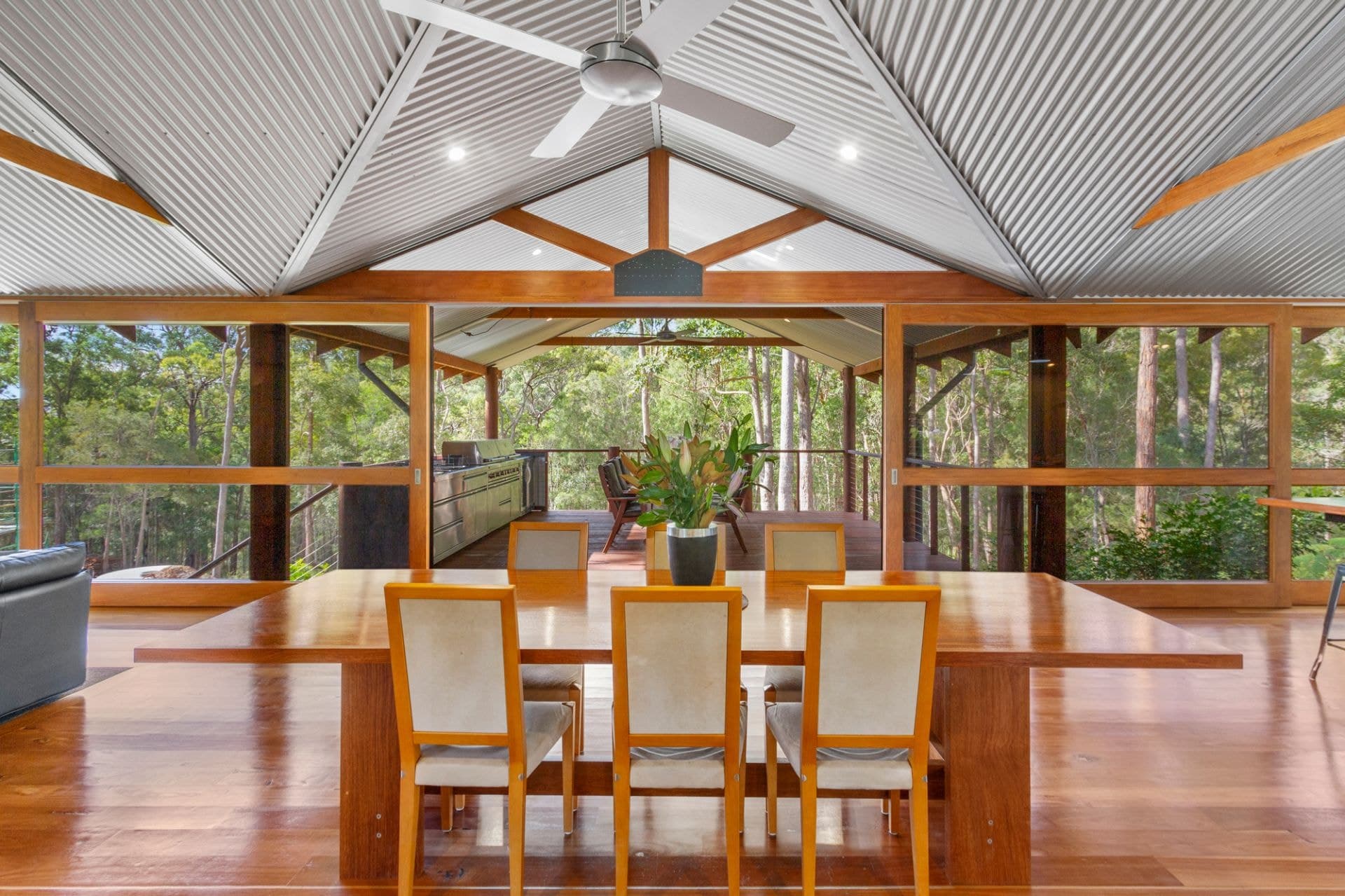 204 Carrington Road, Bonogin - Thumbnail 7