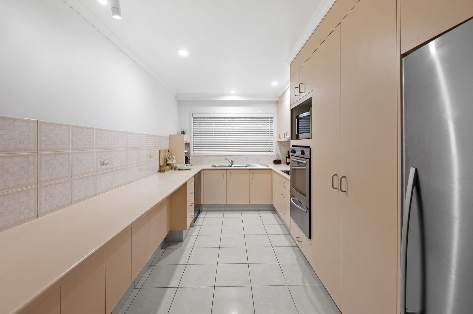 66 Gibraltar Drive, Isle Of Capri - Thumbnail 7