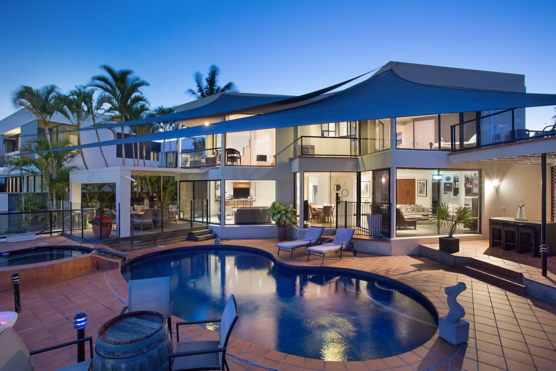 19 Buccaneer Court, Paradise Waters - Thumbnail 7