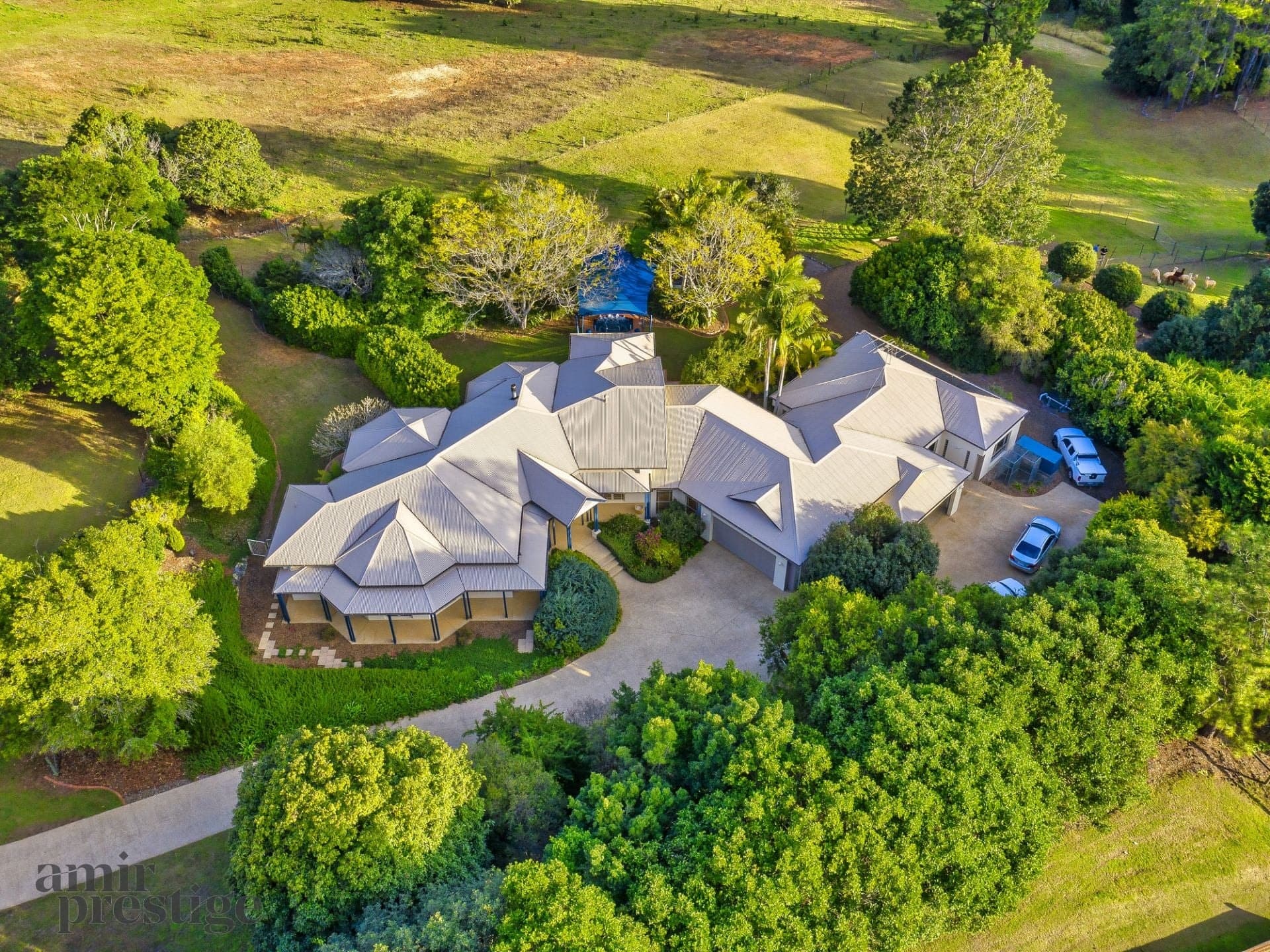 122 Crest Hill Drive, Wongawallan - Thumbnail 2