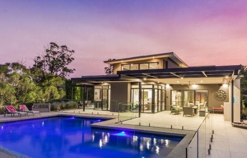 143 Chesterfield Drive, Bonogin - Thumbnail 5