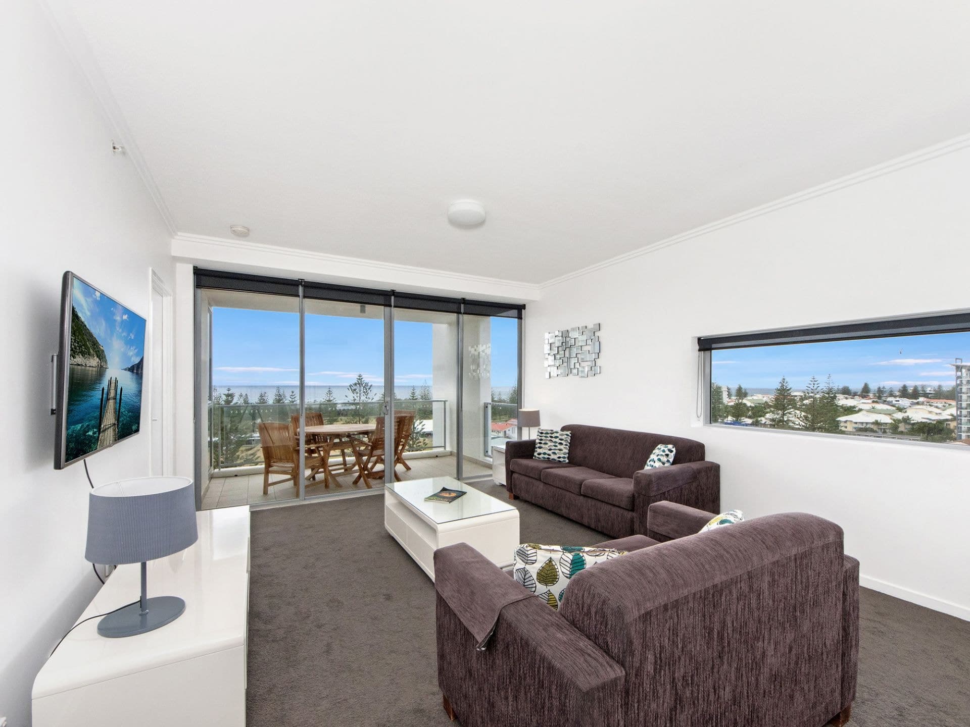 84/25 Surf Parade, Broadbeach - Thumbnail 5