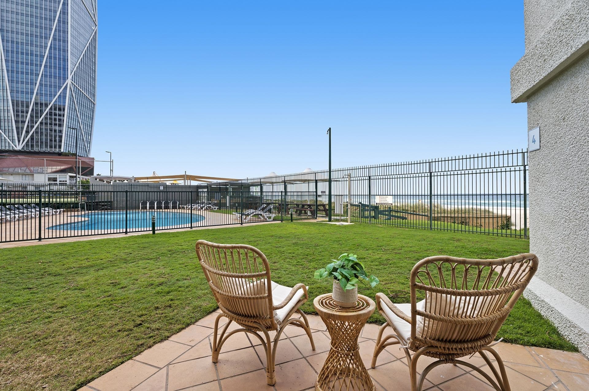 4/60 Old Burleigh Road, Surfers Paradise - Thumbnail 7