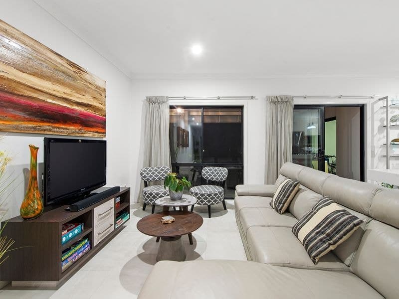 1612 Richmond Court, Hope Island - Thumbnail 5