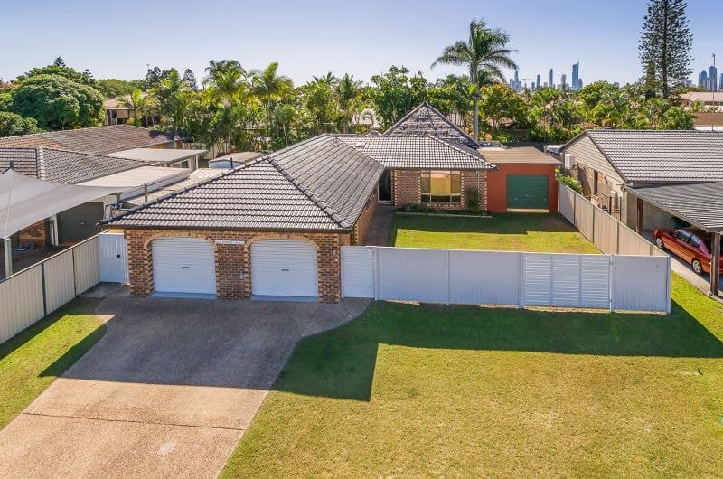 143 Hooker Boulevard, Broadbeach Waters - Thumbnail 4