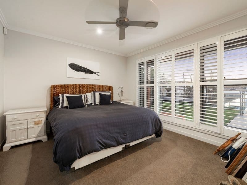 52 Shearwater Esplanade, Runaway Bay - Image 1