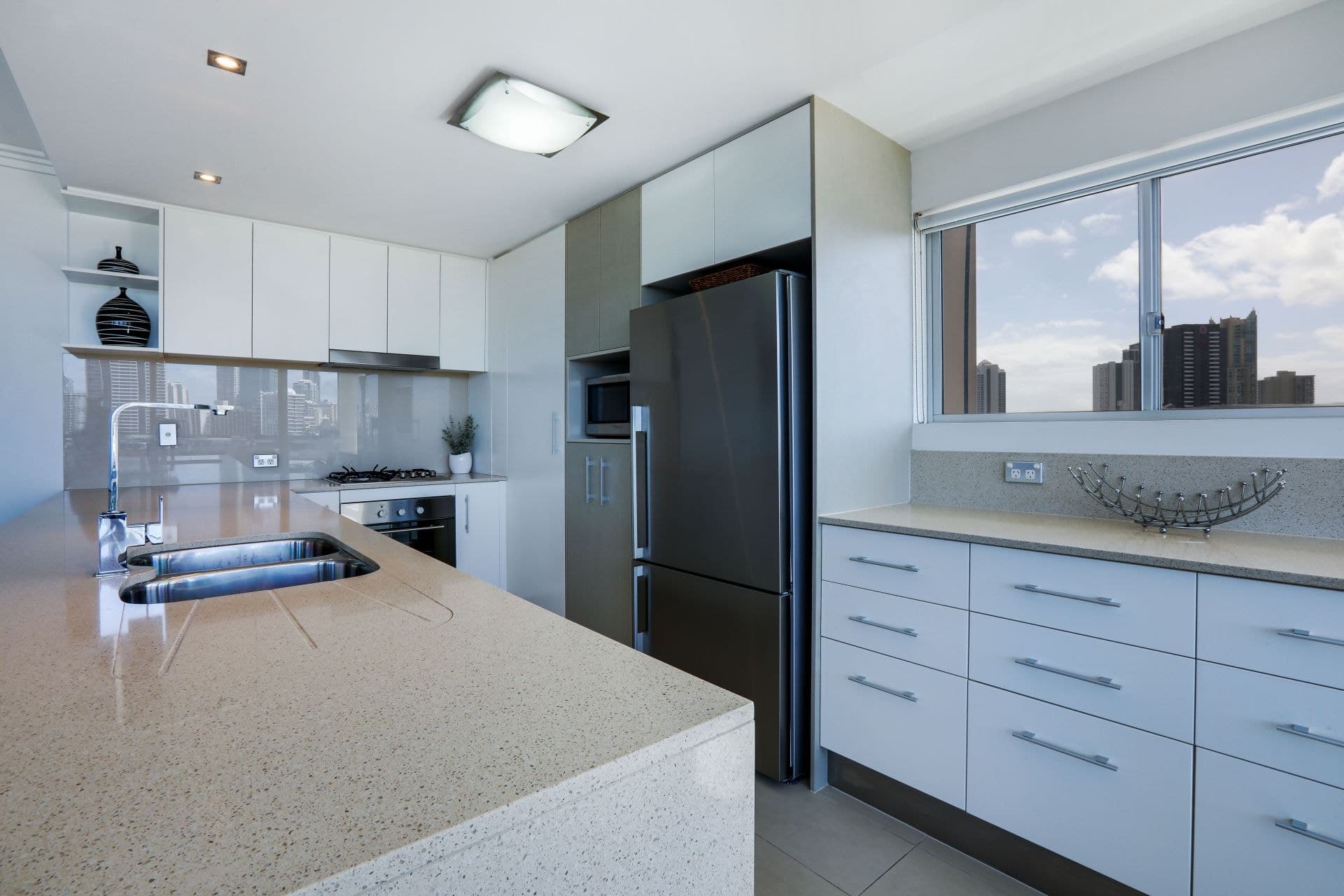 54/53 Darrambal Street, Surfers Paradise - Thumbnail 8