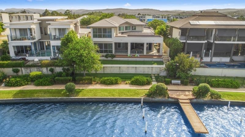 5069 Emerald Island Drive, Carrara - Thumbnail 3
