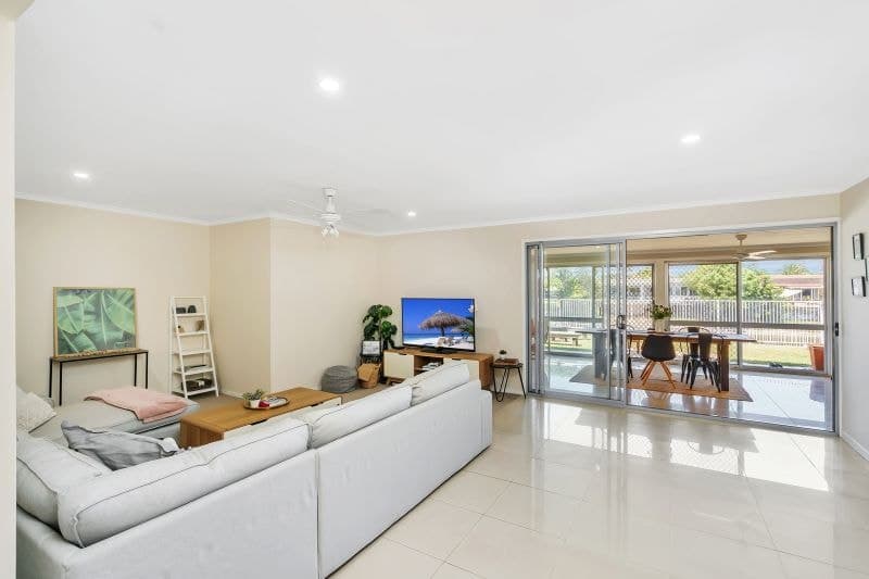 110 Salerno Street, Isle Of Capri - Thumbnail 8