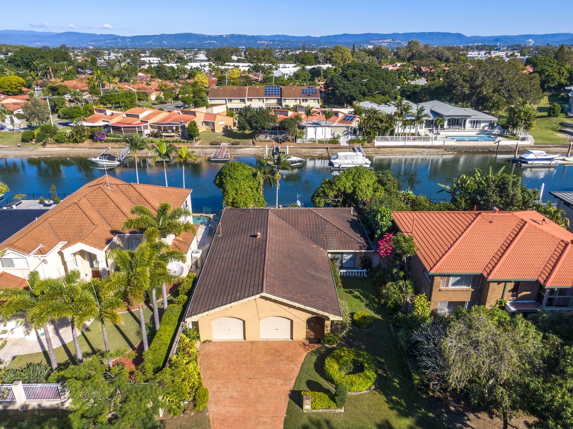 30 Gibraltar Drive, Isle Of Capri - Thumbnail 5