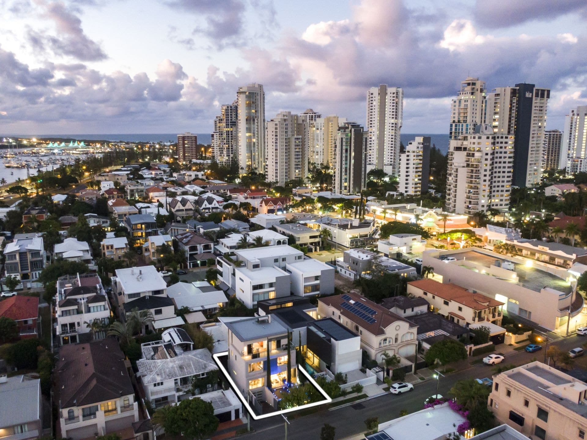 1/45 Cronin Avenue, Main Beach - Thumbnail 4