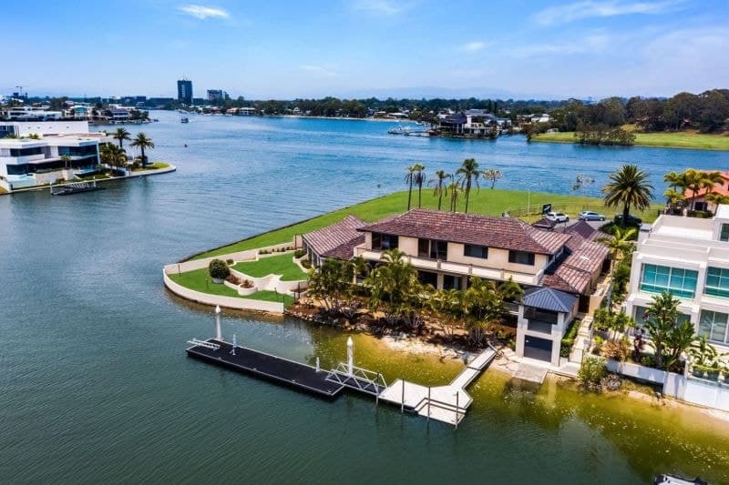 124 Commodore Drive, Paradise Waters - Thumbnail 3