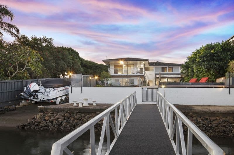 100 Amalfi Drive, Isle Of Capri - Thumbnail 4
