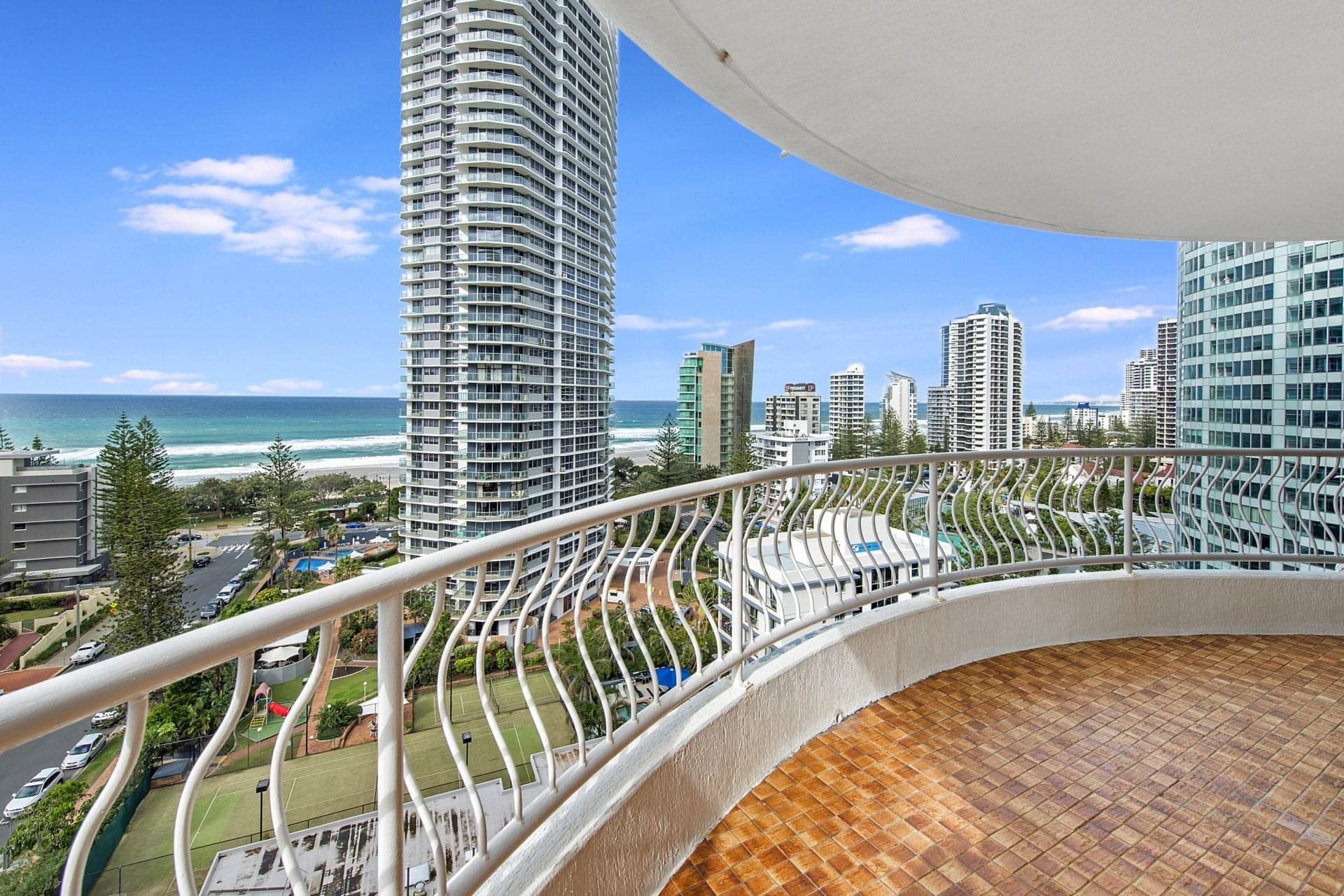 12B/30 Laycock Street, Surfers Paradise - Thumbnail 2
