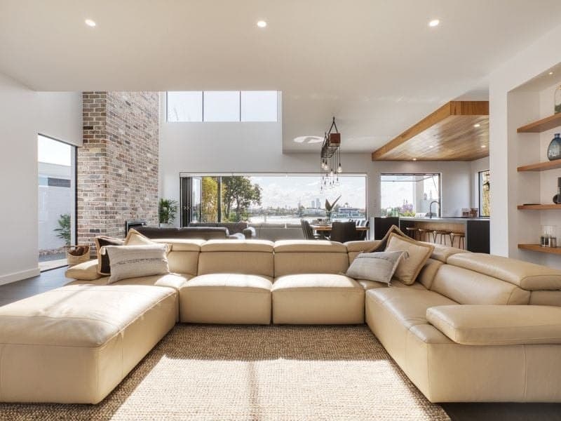 45 Blair Athol Crescent, Sorrento - Thumbnail 2
