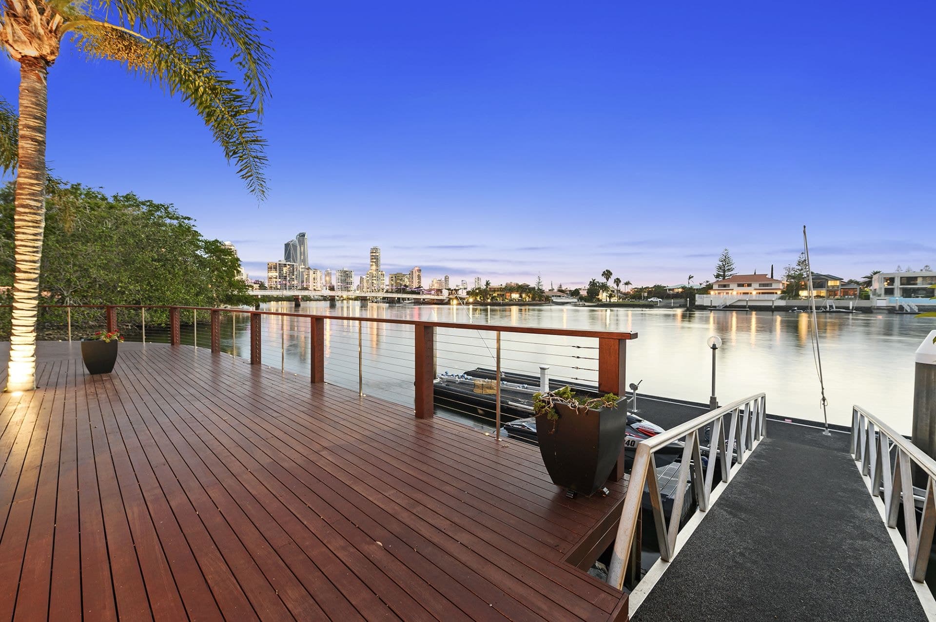 38 Paradise Island, Surfers Paradise - Thumbnail 4